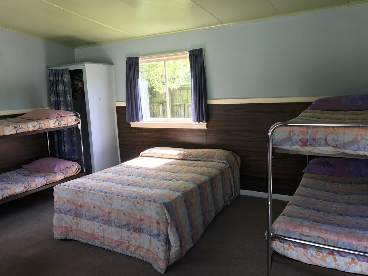 Golden Springs Motel, Holiday Park โรโตรัว ภายนอก รูปภาพ